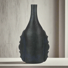 Load image into Gallery viewer, Decorative Edge Ecomix Vase