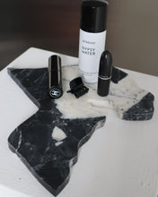 Load image into Gallery viewer, Kuwait Map Nero Antico Marble Tray