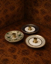Load image into Gallery viewer, Flying Saucer Candle Holder