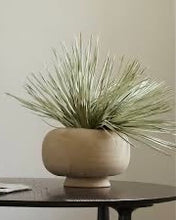 Load image into Gallery viewer, Kabin Vase, Dezato - Sand