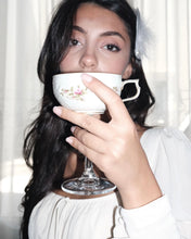 Load image into Gallery viewer, Flying Cup