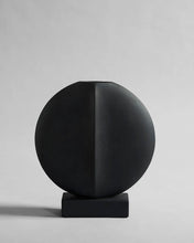 Load image into Gallery viewer, Guggenheim Vase, Mini