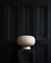 Load image into Gallery viewer, Kabin Vase, Dezato - Sand