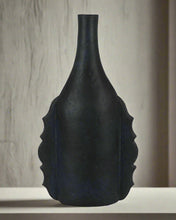 Load image into Gallery viewer, Decorative Edge Ecomix Vase
