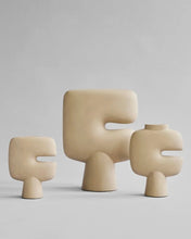 Load image into Gallery viewer, Tribal Vase, Medio - Sand