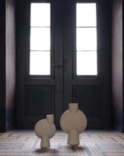 Load image into Gallery viewer, Sphere Vase Bubl, Big - Sand