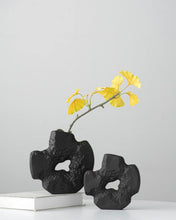 Load image into Gallery viewer, The Moon Rock Vase