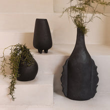 Load image into Gallery viewer, Decorative Edge Ecomix Vase