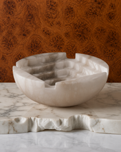 Load image into Gallery viewer, JB Royal Onyx Centerpiece
