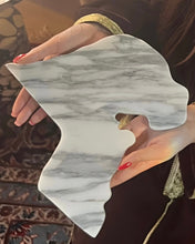 Load image into Gallery viewer, Kuwait Map Blanco Calacatta Marble Tray
