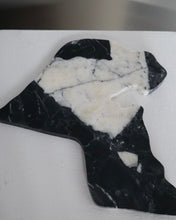 Load image into Gallery viewer, Kuwait Map Nero Antico Marble Tray
