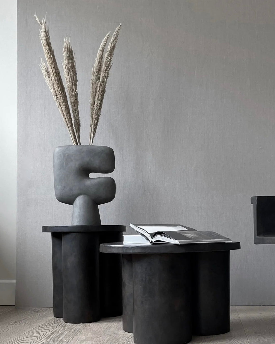 Tribal Vase  Big - Dark Grey