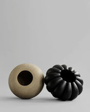 Load image into Gallery viewer, Kabin Vase, Dezato - Sand
