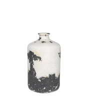 Load image into Gallery viewer, Black Smudge Vase
